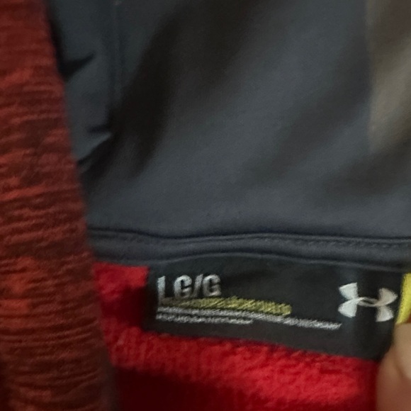 Under Armour Marled Red Hoodie with Black Logo - Picture 4 of 4